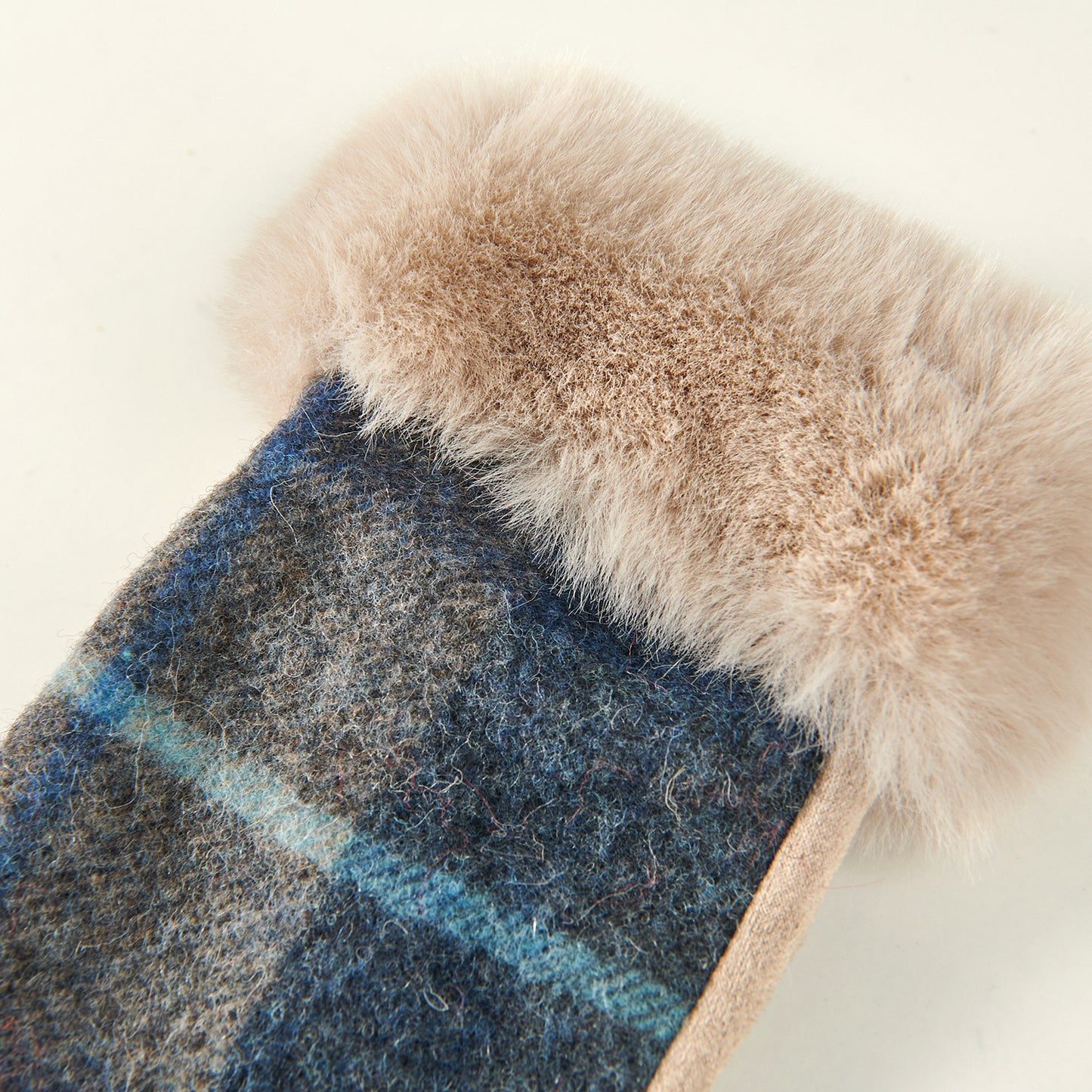 Lambswool Mitten