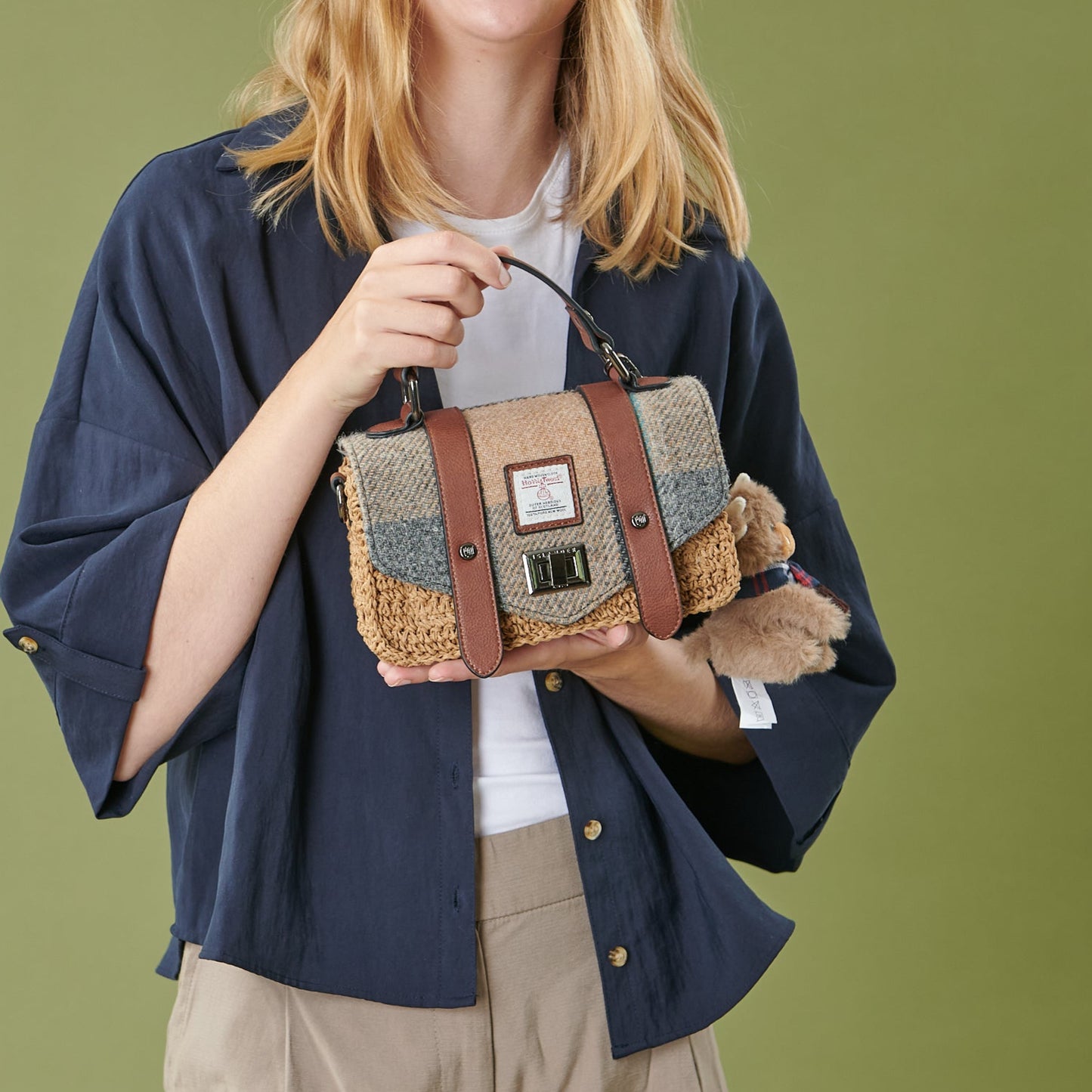 The Mini Straw Satchel