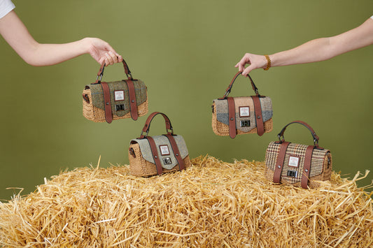 The Mini Straw Satchel