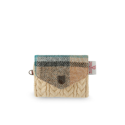 The Knitted Card Wallet