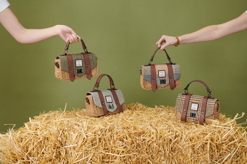 The Mini Straw Satchel