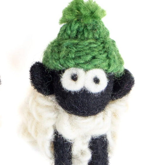 Erin Knitwear Sheep Magnet with Bobble Hat