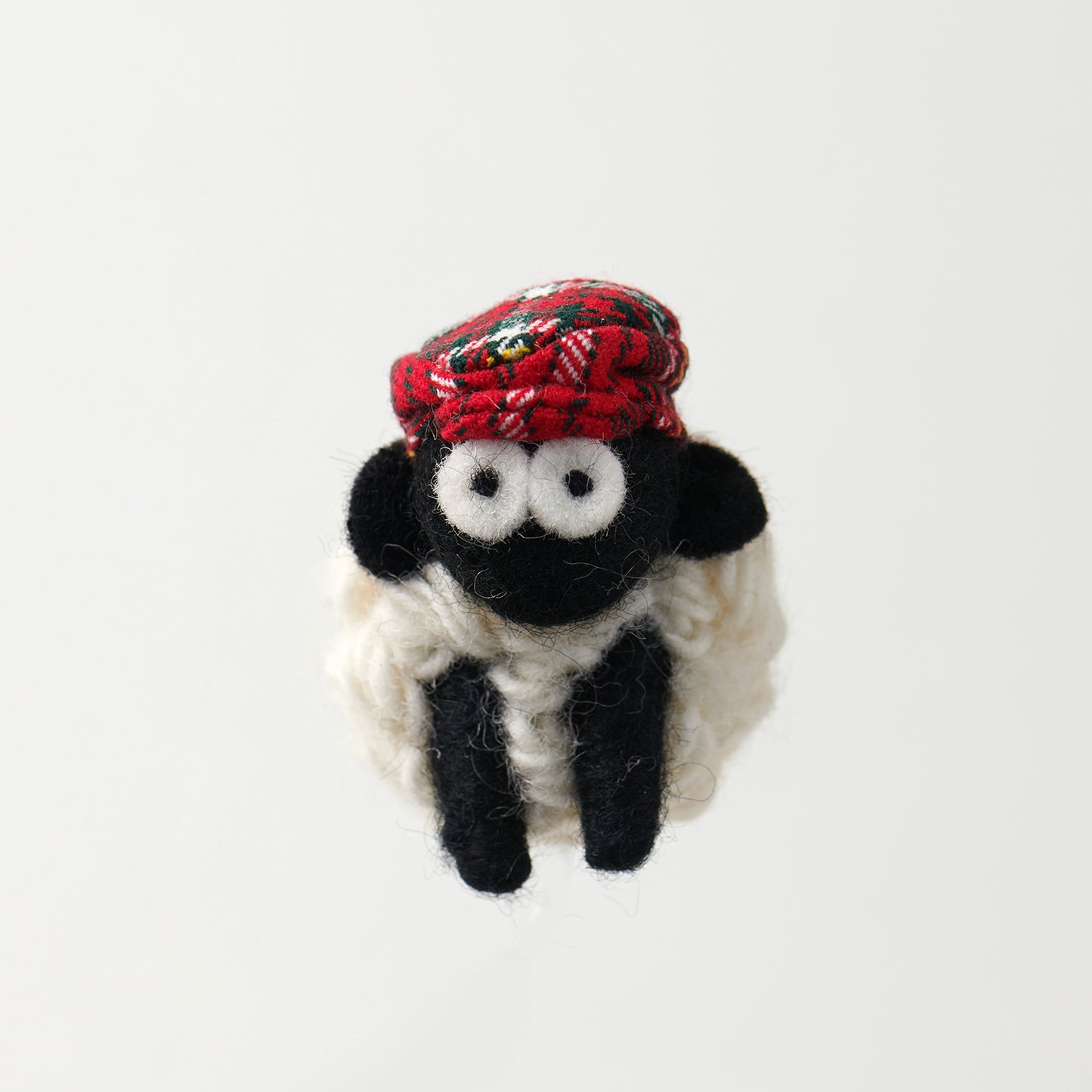 Erin Knitwear Sheep Magnet with Tartan Flatcap
