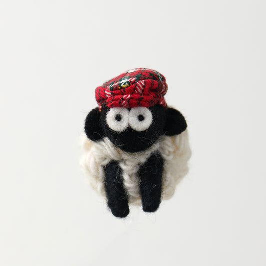 Erin Knitwear Sheep Magnet with Flatcap