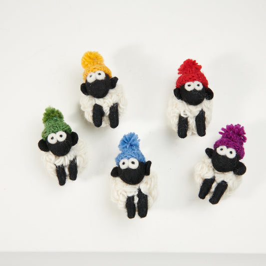 Erin Knitwear Sheep Magnet with Bobble Hat